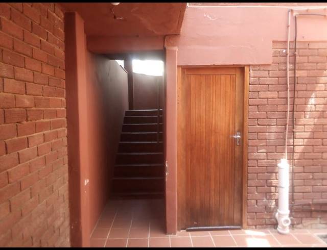 BUSINESS FOR SALE IN RED HILL